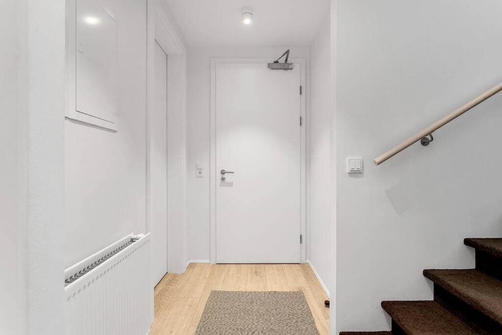 Luxury Penthous - 3 Bedroom - 2 Bath - Freeparking - Downtown Reykjavík Exterior foto