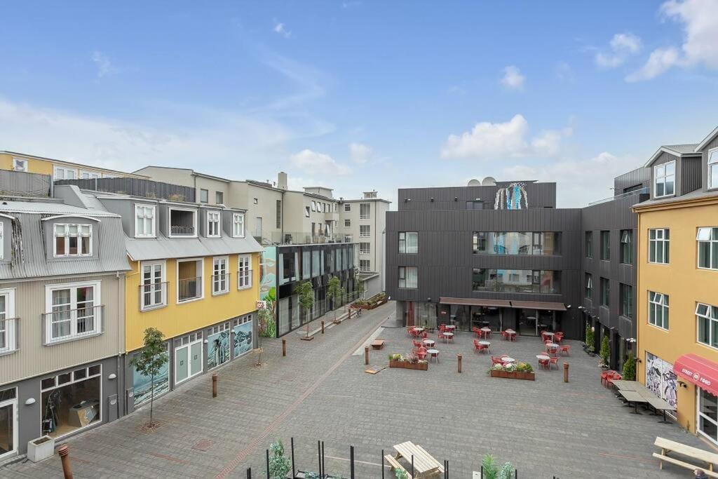 Luxury Penthous - 3 Bedroom - 2 Bath - Freeparking - Downtown Reykjavík Exterior foto